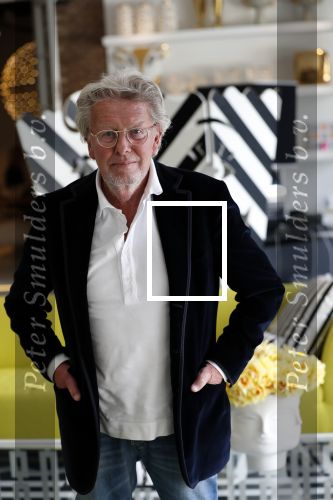 Naarden Vesting 18 april 2019
Catharine Keyl interviewt Jan des Bouvrie bij het Arsenaal.