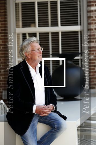 Naarden Vesting 18 april 2019
Catharine Keyl interviewt Jan des Bouvrie bij het Arsenaal.