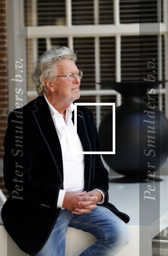 Naarden Vesting 18 april 2019
Catharine Keyl interviewt Jan des Bouvrie bij het Arsenaal.