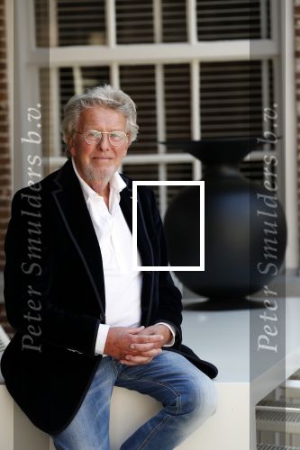 Naarden Vesting 18 april 2019
Catharine Keyl interviewt Jan des Bouvrie bij het Arsenaal.