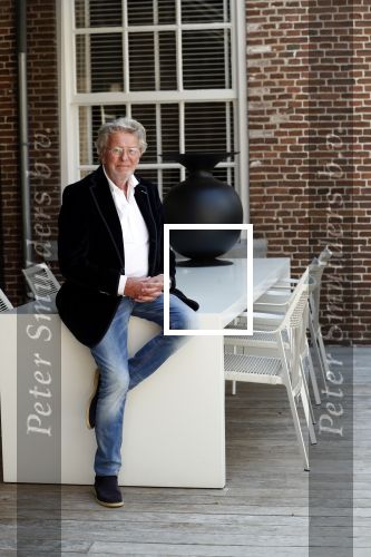 Naarden Vesting 18 april 2019
Catharine Keyl interviewt Jan des Bouvrie bij het Arsenaal.