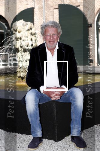 Naarden Vesting 18 april 2019
Catharine Keyl interviewt Jan des Bouvrie bij het Arsenaal.