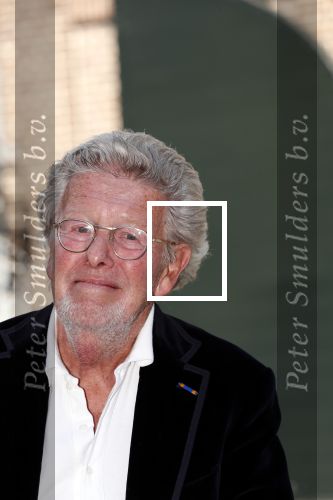Naarden Vesting 18 april 2019
Catharine Keyl interviewt Jan des Bouvrie bij het Arsenaal.