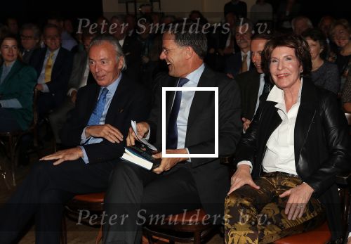 Den Haag, 8 Mei 2019
Uitreiking boek Elco Brinkman met de tekst: Bouwen en Bewaren
Janneke Brinkman en Elco Brinkman en Mark Rutte