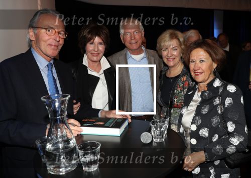 Den Haag, 8 Mei 2019
Uitreiking boek Elco Brinkman met de tekst: Bouwen en Bewaren
Janneke Brinkman met zussen en broer en Elco Brinkman