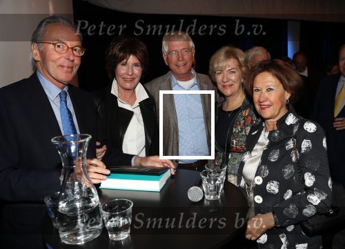 Den Haag, 8 Mei 2019
Uitreiking boek Elco Brinkman met de tekst: Bouwen en Bewaren
Janneke Brinkman met zussen en broer en Elco Brinkman
