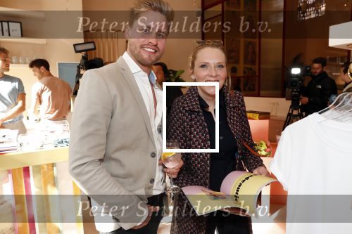 Amsterdam 12 april 2019
Opening winkel van Chantal Janzen &C op de van Woustraat. Jelka v Houten met Joel de Tombe