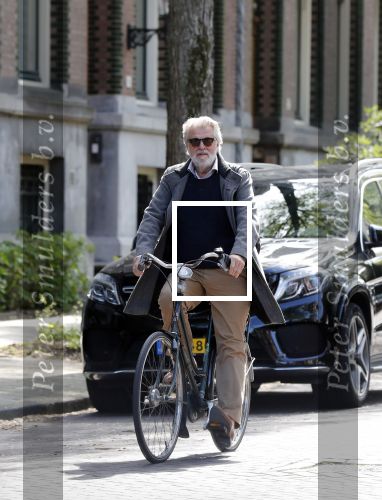 Amsterdam 11 mei 2019
Jeroen Krabbe op de fiets in Amsterdam.