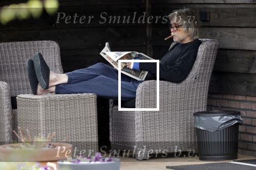 Grolloo 6 april 2019
Johan Derksen in de tuin van zijn huis na zijn ongeluk.