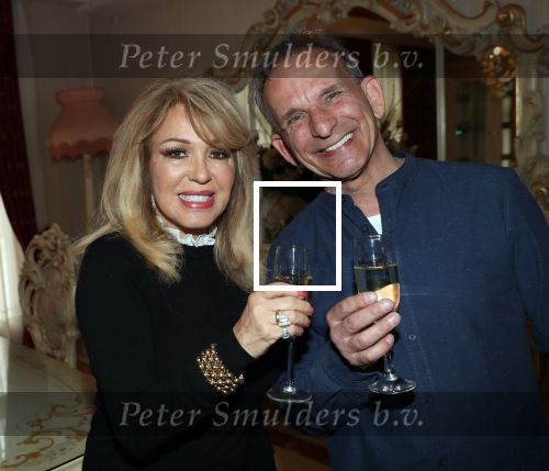 Eindhoven,9 April 2019
Verzoening tussen Johan Vlemmix en Patricia Paaij samen met de advocaat van Paaij