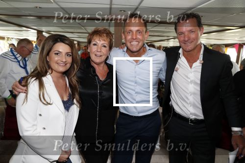 Amsterdam 7 april 2019
John de Bever Sieneke en Marianne Weber op een grote boot met allemaal gasten.
