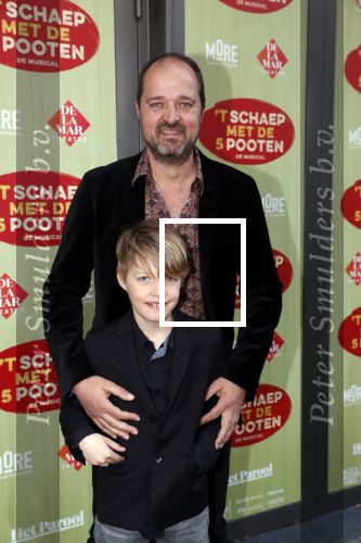 Amsterdam 14 april 2019
Premiere van t schaep met de 5 poten in het deLamar theater. Kees Boot met zijn zoon