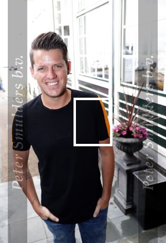 Volendam 6 mei 2019
10 jaar magazine 100%NL bij hotel Spaander. Kees Tol met nieuwe tatoo