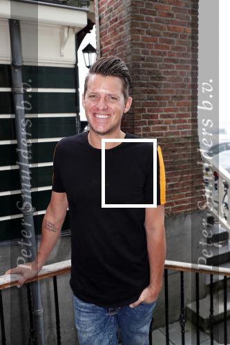 Volendam 6 mei 2019
10 jaar magazine 100%NL bij hotel Spaander. Kees Tol met nieuwe tatoo