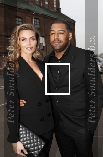 Halfweg 16 april 2019
50 jaar Rob Peetoom in the sugar factory. Kim Feenstra kwam met haar vriend en schoonzus Maria Tailor