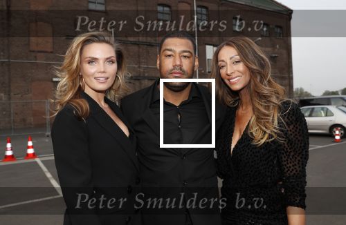 Halfweg 16 april 2019
50 jaar Rob Peetoom in the sugar factory. Kim Feenstra kwam met haar vriend en schoonzus Maria Tailor