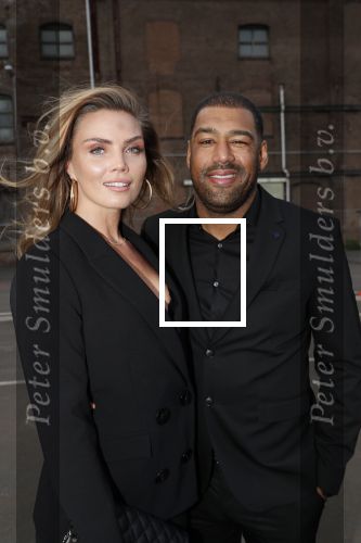 Halfweg 16 april 2019
50 jaar Rob Peetoom in the sugar factory. Kim Feenstra kwam met haar vriend en schoonzus Maria Tailor