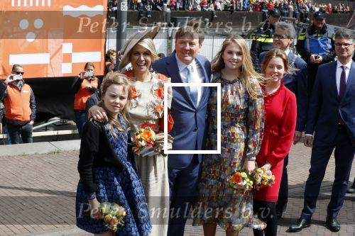 Amersfoort 27 april 2019
Koningsdag in Amersfoort 2019
Koning Willem Alexander met Gezin Koningin Maxima Prinses Amalia Prinses Alexia en Prinses Ariane