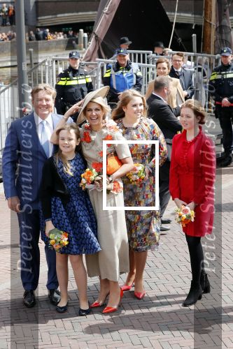 Amersfoort 27 april 2019
Koningsdag in Amersfoort 2019
Koning Willem Alexander met Gezin Koningin Maxima Prinses Amalia Prinses Alexia en Prinses Ariane