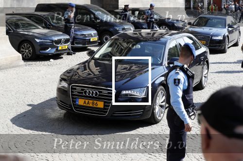 Amsterdam 9 april 2019
Diner met corps diplomatique in het paleis op de dam.
Aanwezig Koning Willem Alexander Koningin Maxima Prinses Beatrix en prinses Margriet. Kapster visagiste Maxima