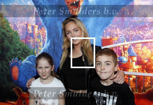 Amsterdam 7 april 2019
Premiere wonderpark in pathe arena. Lente Voorhoeve kwam met haar twee kinderen