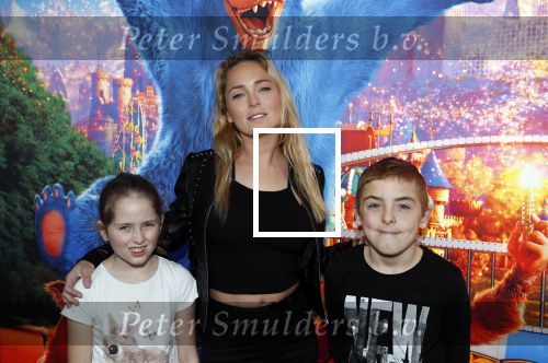 Amsterdam 7 april 2019
Premiere wonderpark in pathe arena. Lente Voorhoeve kwam met haar twee kinderen