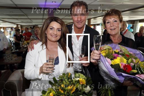 Amsterdam 7 april 2019
John de Bever Sieneke en Marianne Weber op een grote boot met allemaal gasten.