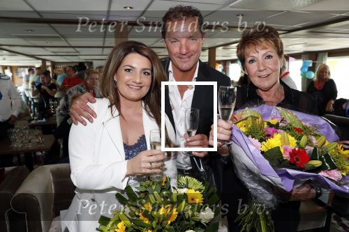 Amsterdam 7 april 2019
John de Bever Sieneke en Marianne Weber op een grote boot met allemaal gasten.