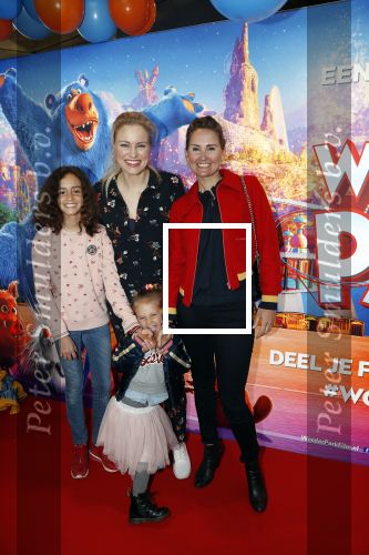 Amsterdam 7 april 2019
Premiere wonderpark in pathe arena.Marit v Bohemen kwam met haar dochter