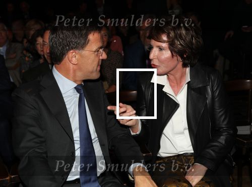 Den Haag, 8 Mei 2019
Uitreiking boek Elco Brinkman met de tekst: Bouwen en Bewaren
Mark Rutte met Janneke Brinkman