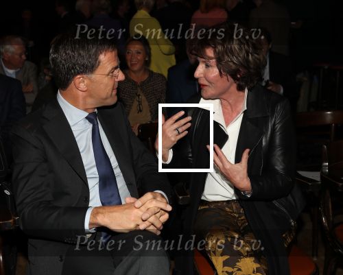 Den Haag, 8 Mei 2019
Uitreiking boek Elco Brinkman met de tekst: Bouwen en Bewaren
Mark Rutte met Janneke Brinkman