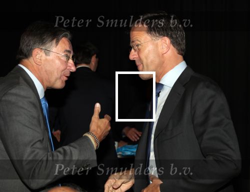 Den Haag, 8 Mei 2019
Uitreiking boek Elco Brinkman met de tekst: Bouwen en Bewaren
Mark Rutte met Maxime Verhagen