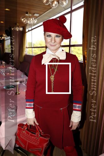Amsterdam 7 mei 2019
Boekpresentatie Camilla Lackberg bij Mama Kelly in olympisch stadion.
aanwezig oa Daphne Deckers
Isa Hoes
Heleen van Royen
Anna Drijver
Marion Pauw
Susan Smit
Moniqiue des Bouvrie
Patricia Snel
Marlies Dekkers
Inge Ipenburg