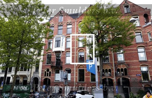 Amsterdam 5 mei 2019
Matthijs de Ligt heeft een nieuw appartement (huis) gekocht dichtbij het Rijksmuseum.