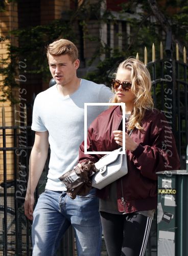 Amsterdam 10 mei 2019
AnneKee Molenaar is de nieuwe vriendin van Matthijs de Ligt. Ze wonen pas samen in hun nieuwe appartement.