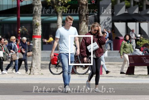 Amsterdam 10 mei 2019
AnneKee Molenaar is de nieuwe vriendin van Matthijs de Ligt. Ze wonen pas samen in hun nieuwe appartement.