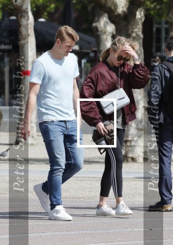 Amsterdam 10 mei 2019
AnneKee Molenaar is de nieuwe vriendin van Matthijs de Ligt. Ze wonen pas samen in hun nieuwe appartement.