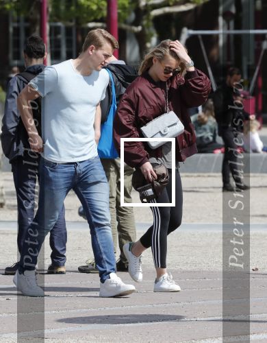 Amsterdam 10 mei 2019
AnneKee Molenaar is de nieuwe vriendin van Matthijs de Ligt. Ze wonen pas samen in hun nieuwe appartement.
