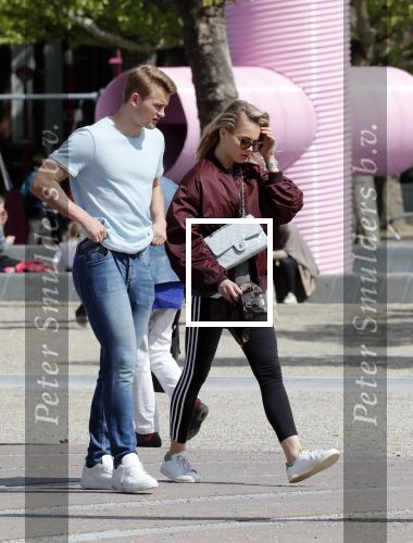 Amsterdam 10 mei 2019
AnneKee Molenaar is de nieuwe vriendin van Matthijs de Ligt. Ze wonen pas samen in hun nieuwe appartement.