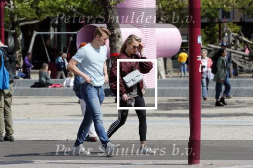 Amsterdam 10 mei 2019
AnneKee Molenaar is de nieuwe vriendin van Matthijs de Ligt. Ze wonen pas samen in hun nieuwe appartement.