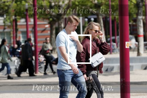 Amsterdam 10 mei 2019
AnneKee Molenaar is de nieuwe vriendin van Matthijs de Ligt. Ze wonen pas samen in hun nieuwe appartement.