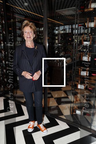 Amsterdam 8 april 2019
Strong women award in het Apollo Hotel. Neelie Kroes