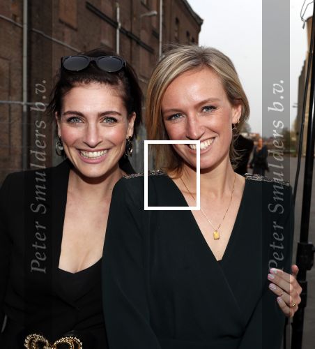 Halfweg 16 april 2019
50 jaar Rob Peetoom in the sugar factory. Nikki Herr en Vivienne v d Assem