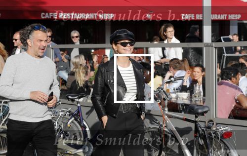 Amsterdam 9 mei 2019
Surpisefeestje voor Ruud de Wild georganiseerd door zijn ex vrouw Aafke.
Olcay Gulsen is eer natuurlijk bij. ze gingen varen met boot op grachten Amsterdam.