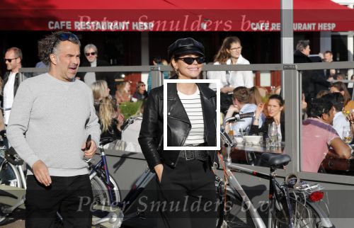 Amsterdam 9 mei 2019
Surpisefeestje voor Ruud de Wild georganiseerd door zijn ex vrouw Aafke.
Olcay Gulsen is eer natuurlijk bij. ze gingen varen met boot op grachten Amsterdam.