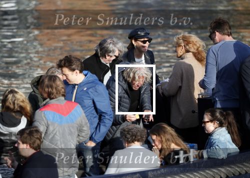 Amsterdam 9 mei 2019
Surpisefeestje voor Ruud de Wild georganiseerd door zijn ex vrouw Aafke.
Olcay Gulsen is eer natuurlijk bij. ze gingen varen met boot op grachten Amsterdam.
