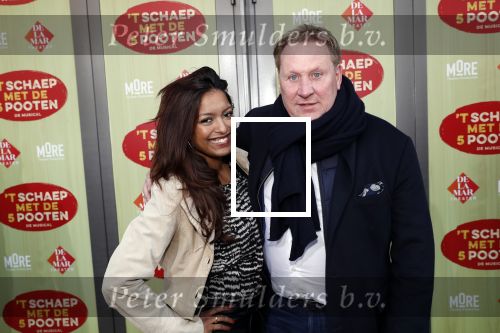 Amsterdam 14 april 2019
Premiere van t schaep met de 5 poten in het deLamar theater.
OOs Kesbeke