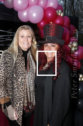 Bloemendaal 13 april 2019
Afscheidsfeest voor Hans Klok die naar Las Vegas gaat verhuizen. Pammy  Boltini met vriendin Kitty Hagen