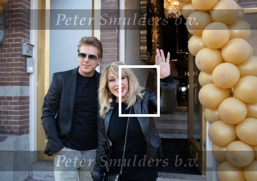 Amsterdam 1 april 2019
Opening the burger Room van Gordon. Patricia Paay met haar man Robert Hinfelaar.