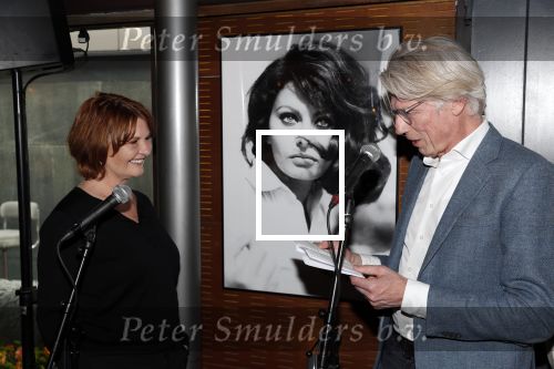 Amsterdam 18 april 2019
Uitreiking boek Patty Harpenau . Patty met haar uitgever